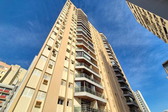 Fachada de apartamento para alugar com 3 quartos, 206m² em Cambuí, Campinas