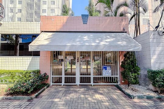 Fachada de apartamento à venda com 3 quartos, 62m² em Cambuci, São Paulo