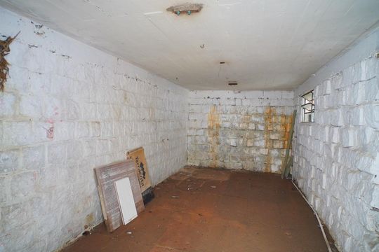 Porão de casa à venda com 2 quartos, 360m² em Cristal, Porto Alegre