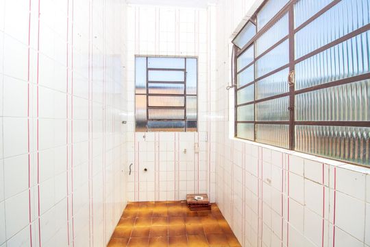 Área de serviço de casa para alugar com 2 quartos, 120m² em Partenon, Porto Alegre