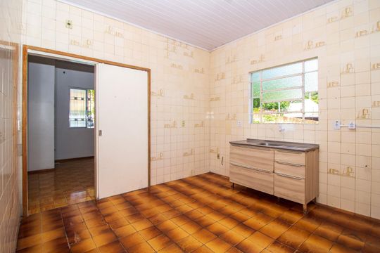 Cozinha de casa para alugar com 2 quartos, 120m² em Partenon, Porto Alegre