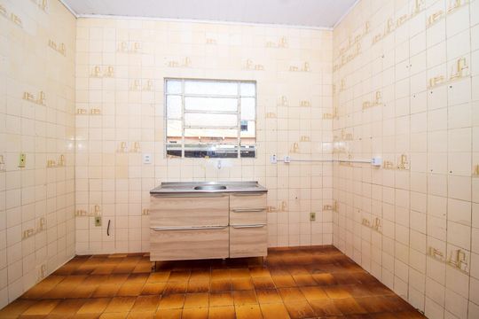 Cozinha de casa para alugar com 2 quartos, 120m² em Partenon, Porto Alegre