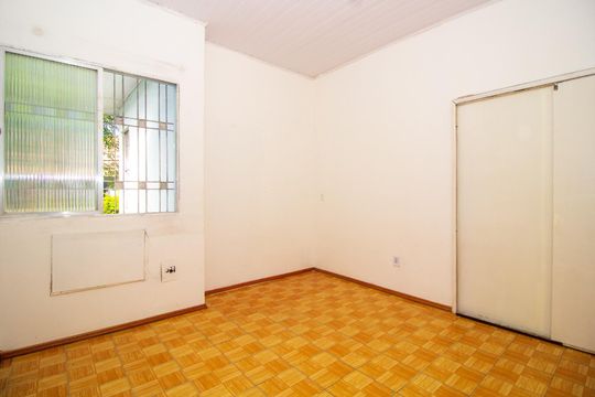 Quarto 1 de casa para alugar com 2 quartos, 120m² em Partenon, Porto Alegre