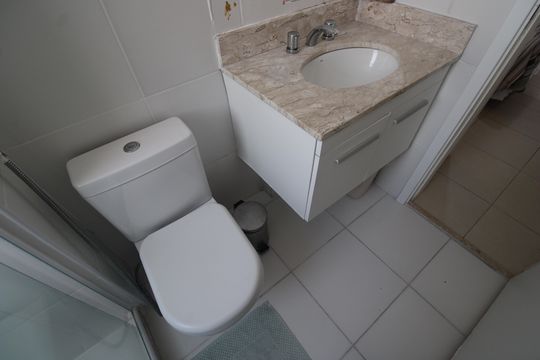 Banheiro da suíte 4 de apartamento à venda com 4 quartos, 166m² em Barra Olímpica, Rio de Janeiro