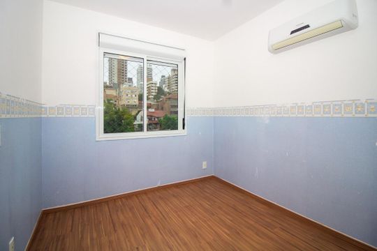 Quarto 2 de apartamento para alugar com 3 quartos, 88m² em Petrópolis, Porto Alegre
