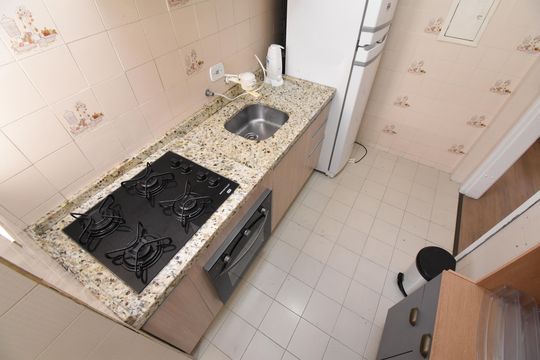 Cozinha de apartamento para alugar com 2 quartos, 60m² em Bacacheri, Curitiba