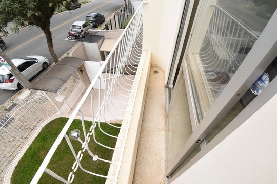 Sacada de apartamento para alugar com 2 quartos, 60m² em Bacacheri, Curitiba
