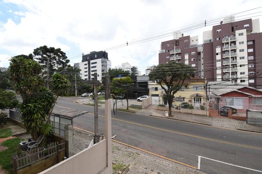 Vista da Sacada de apartamento para alugar com 2 quartos, 60m² em Bacacheri, Curitiba