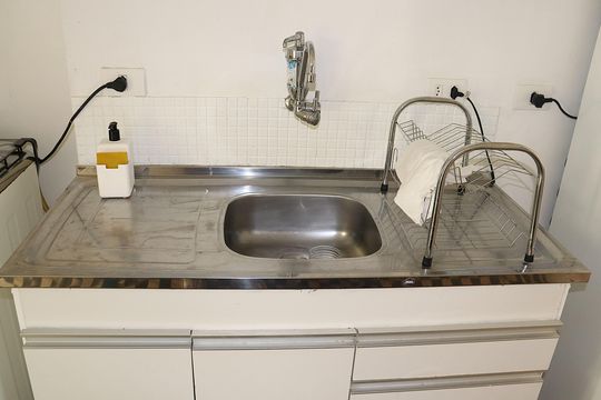 Cozinha de casa para alugar com 2 quartos, 180m² em Bela Vista, São Paulo