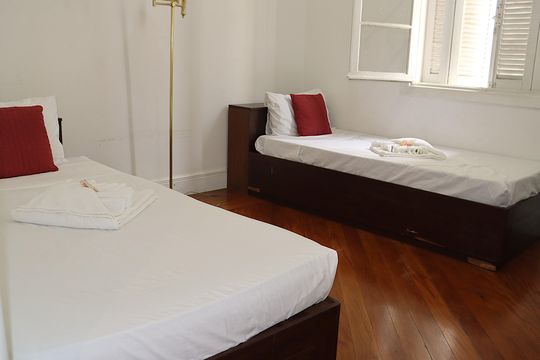 Dormitório 2 de casa para alugar com 2 quartos, 180m² em Bela Vista, São Paulo