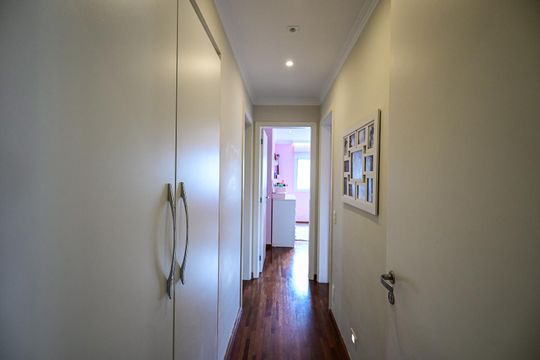 Corredor de apartamento à venda com 3 quartos, 223m² em Vila Morumbi, São Paulo