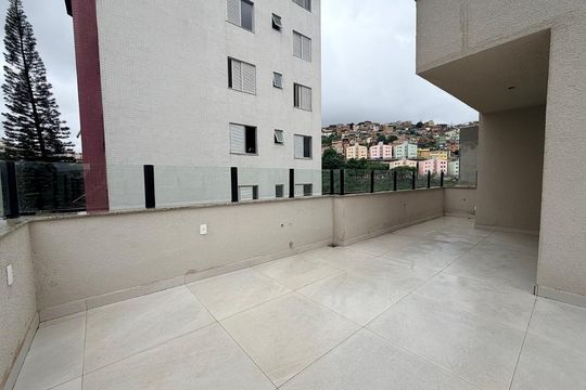 Área externa de apartamento à venda com 3 quartos, 133m² em Santo Antônio, Belo Horizonte