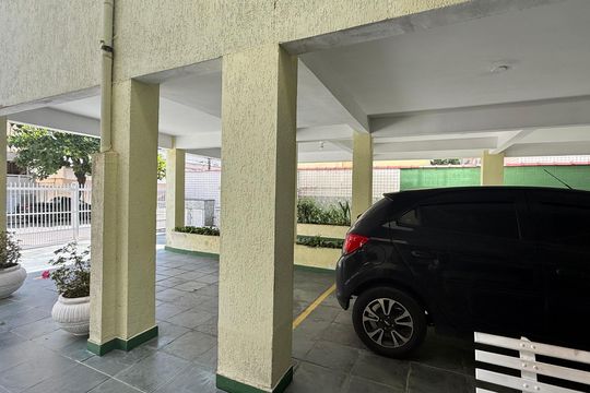Garagem de apartamento para alugar com 1 quarto, 65m² em Vila Alzira, Guarujá