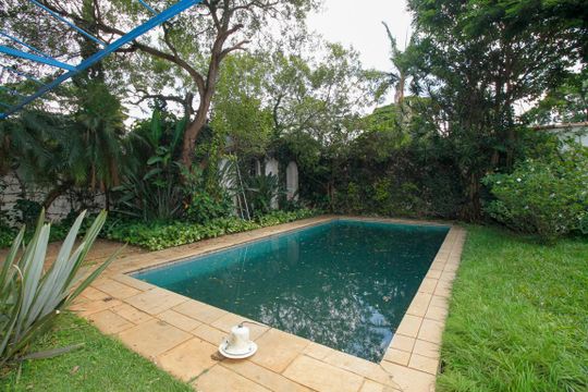 Piscina de casa à venda com 4 quartos, 875m² em Vila Madalena, São Paulo