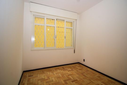 Quarto 2 de apartamento para alugar com 2 quartos, 70m² em Auxiliadora, Porto Alegre