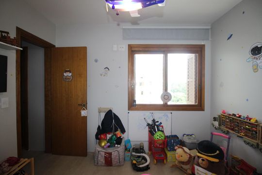 Quarto 1 de apartamento à venda com 4 quartos, 123m² em Jardim Sabará, Porto Alegre