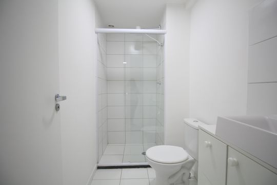 Banheiro de apartamento para alugar com 2 quartos, 36m² em Vila Andrade, São Paulo
