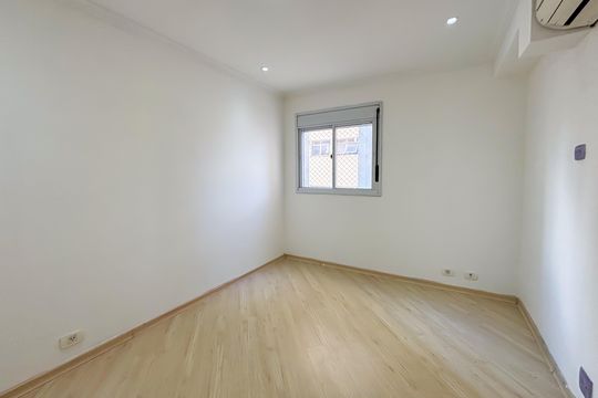 Apartamento para alugar com 5 quartos, 120m² em Alto de Pinheiros, São Paulo