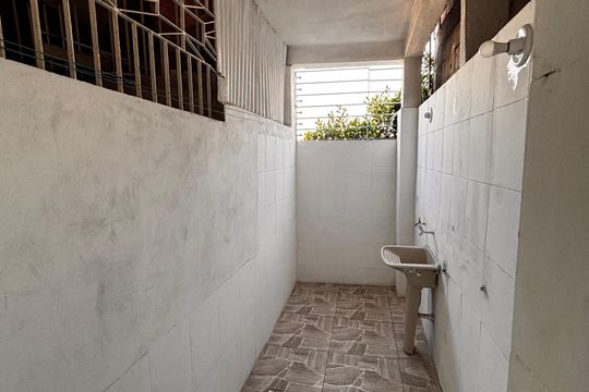 Lavanderia de casa para alugar com 1 quarto, 50m² em Vila Engenho Novo, Barueri