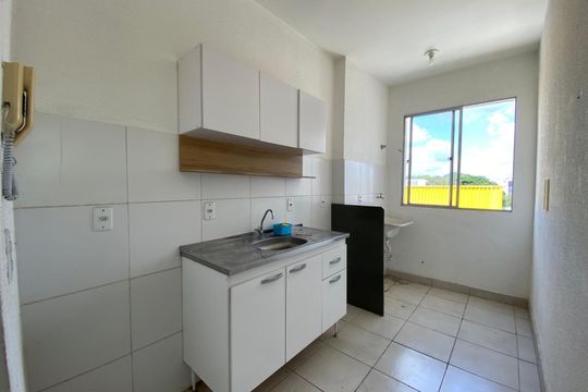 Cozinha de apartamento à venda com 2 quartos, 60m² em Angola, Betim