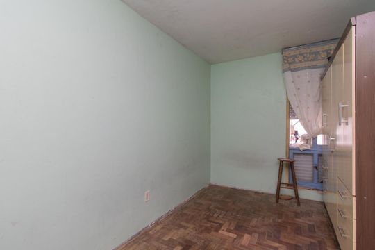 Quarto de casa à venda com 1 quarto, 56m² em Partenon, Porto Alegre