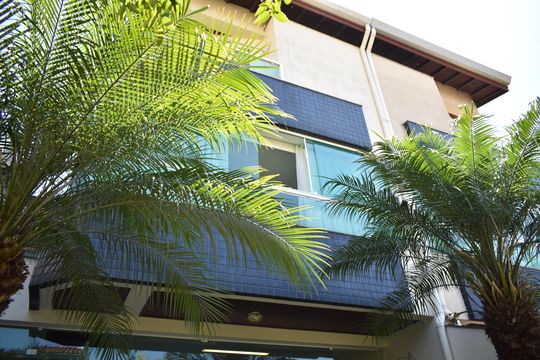 Vista Jardim de casa à venda com 4 quartos, 400m² em Chácara Inglesa, São Paulo