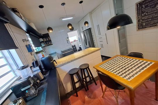 Casa à venda com 4 quartos, 400m² em Chácara Inglesa, São Paulo