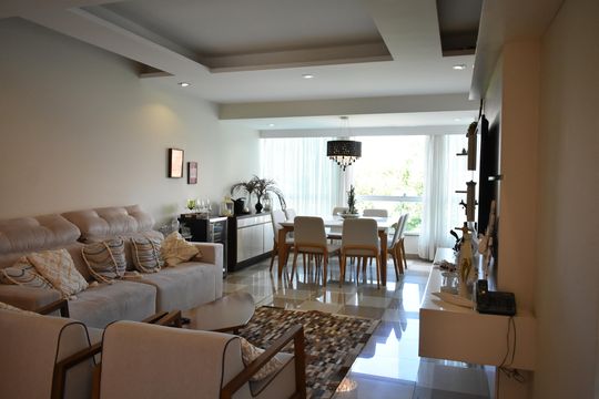 Sala 1 de casa à venda com 4 quartos, 400m² em Chácara Inglesa, São Paulo