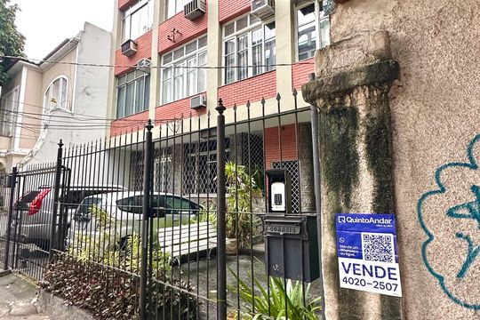 Placa de apartamento à venda com 2 quartos, 67m² em Jardim Botânico, Rio de Janeiro
