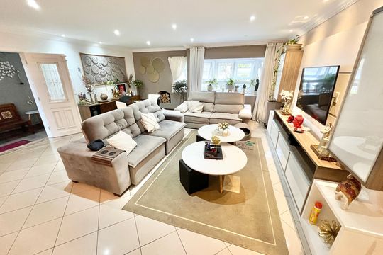 Sala de casa à venda com 5 quartos, 480m² em Água Fria, São Paulo