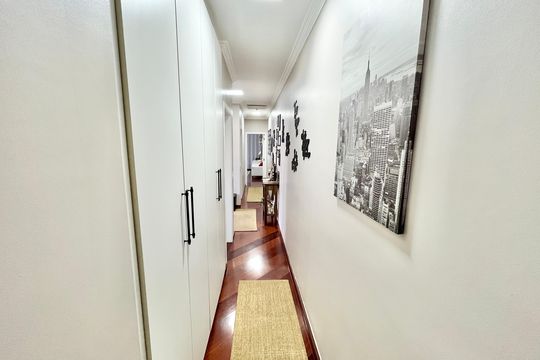 Corredor de casa à venda com 5 quartos, 480m² em Água Fria, São Paulo
