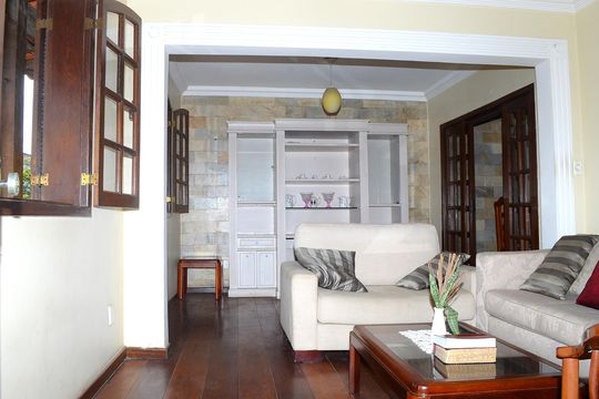 Casa à venda com 1 quarto, 220m² em Goiânia, Belo Horizonte