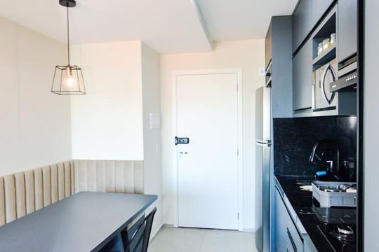 Cozinha de apartamento à venda com 2 quartos, 42m² em Vila Galvão, Guarulhos