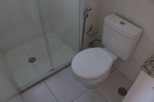 Banheiro 1 de apartamento para alugar com 2 quartos, 65m² em Várzea da Barra Funda, São Paulo