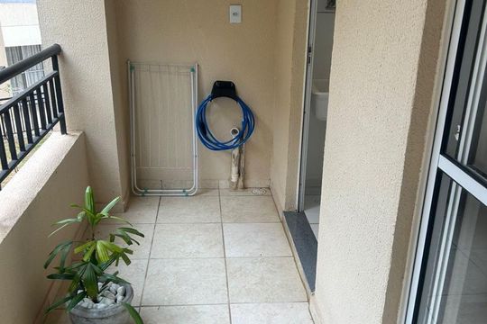 Varanda de apartamento para alugar com 2 quartos, 50m² em Roselândia, Cotia