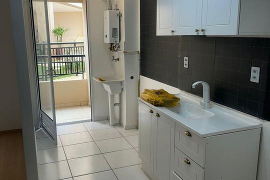Cozinha de apartamento para alugar com 2 quartos, 50m² em Roselândia, Cotia