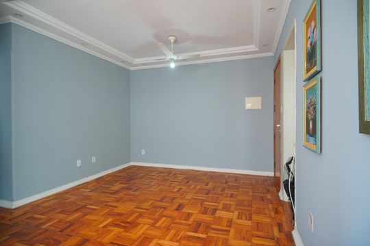 Sala de apartamento à venda com 2 quartos, 70m² em Jardim Dona Leopoldina, Porto Alegre