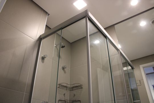 Banheiro de kitnet/studio à venda com 1 quarto, 38m² em Vila Mariana, São Paulo