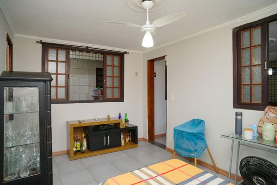 Quarto 1 de casa à venda com 5 quartos, 400m² em Itaipu, Niterói