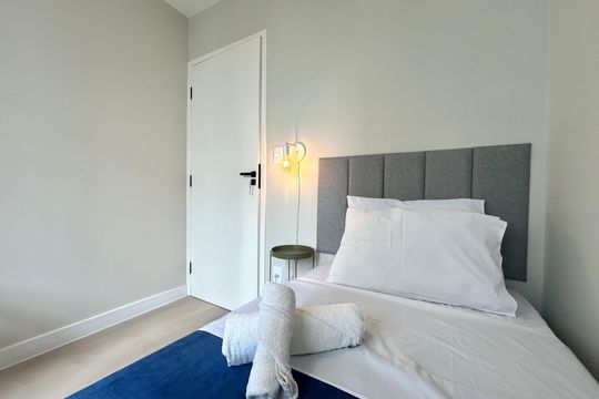 Quarto 1 de apartamento para alugar com 2 quartos, 52m² em Itacorubi, Florianópolis