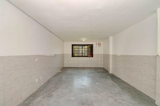 Quarto 1 de casa para alugar com 4 quartos, 299m² em Parque Santa Fé, Porto Alegre