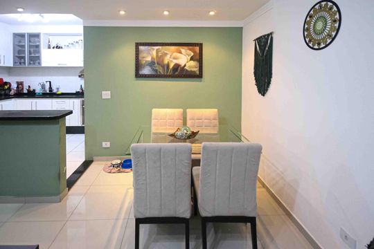 Casa de Condomínio à venda com 2 quartos, 124m² em Vila Santa Clara, São Paulo