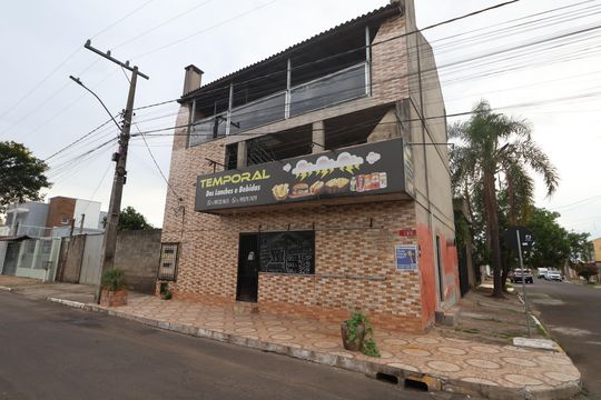 Fachada de kitnet/studio para alugar com 1 quarto, 50m² em Centro, Canoas