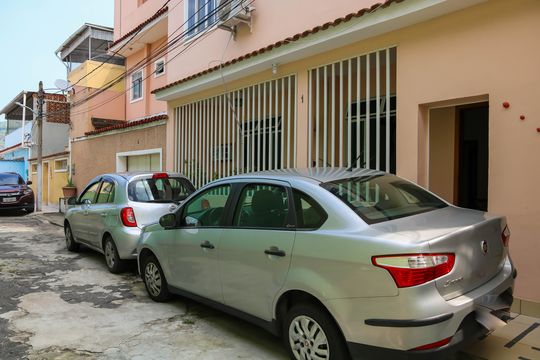 Garagem de casa de condomínio à venda com 3 quartos, 150m² em Quintino Bocaiúva, Rio de Janeiro
