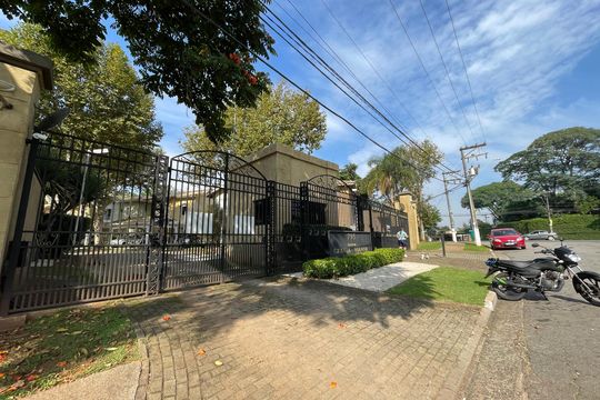Vista da Rua de casa de condomínio para alugar com 3 quartos, 173m² em Jardim Passargada I, Cotia