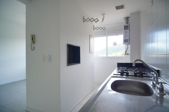 Cozinha de apartamento para alugar com 2 quartos, 60m² em Jardim Carvalho, Porto Alegre