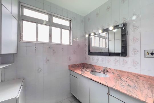 Banheiro de apartamento à venda com 2 quartos, 98m² em Vila Deodoro, São Paulo