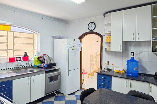 Cozinha de casa à venda com 3 quartos, 108m² em Jardim Leda, Guarulhos