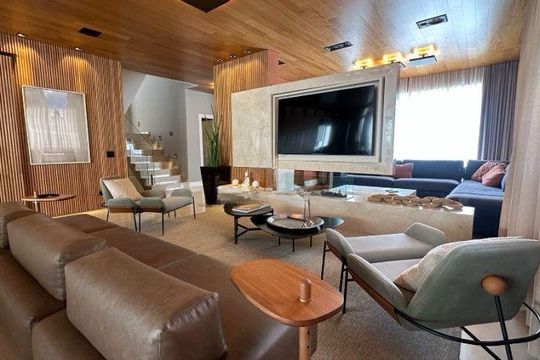 Casa à venda com 4 quartos, 450m² em Alphaville, Santana de Parnaíba