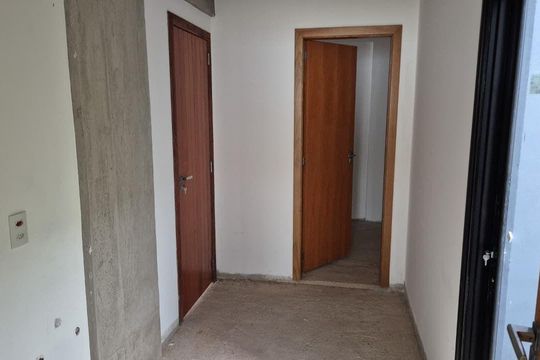 Casa à venda com 4 quartos, 430m² em Jardim Cordeiro, São Paulo